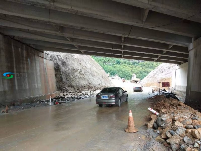 上陇凤隧道口通车.jpg