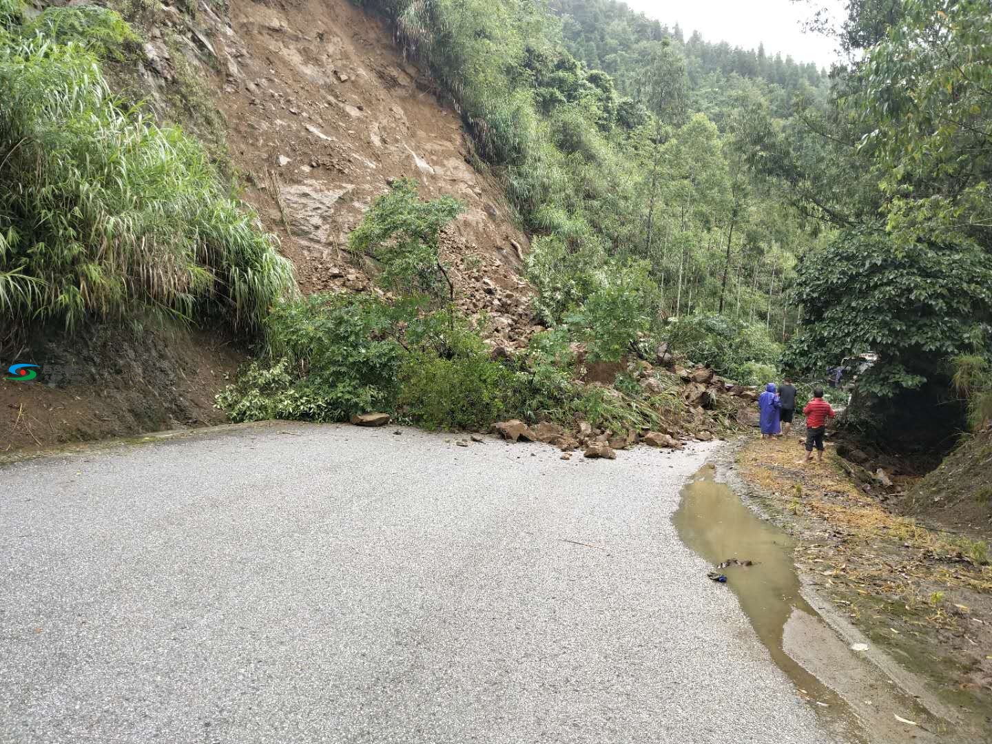 G246线遂宁-麻栗坡K1340 500-K1340 530（西林县八达镇旺子村孟沙屯）路段.jpg.jpg